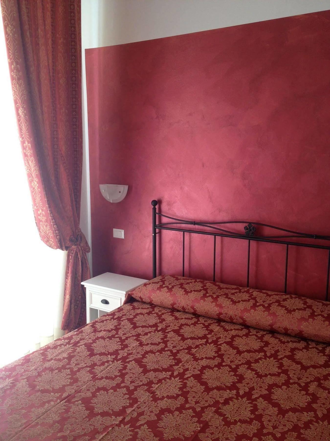 Alangia Inn โรม ภายนอก รูปภาพ